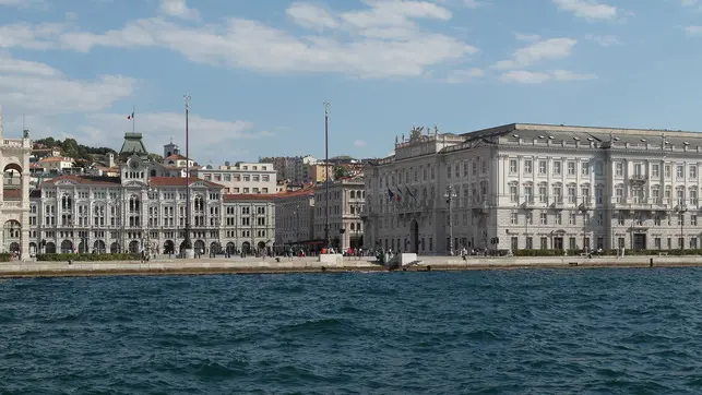 Lasorte Trieste 11/08/13 - Piazza Unità, Municipio e Palazzo della Regione