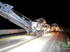 Lavori di asfaltatura sull'A4