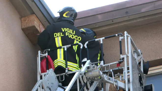 Lasorte Trieste 31/03/14 - Via Giustinano, Scuola Dante, Vigili del Fuoco, Casette Nidi di Rondone