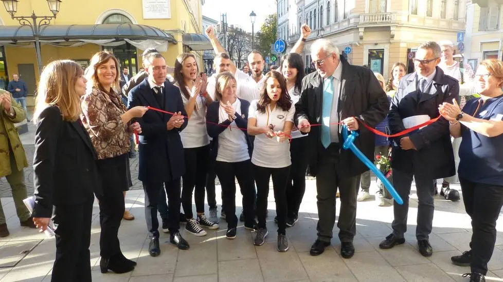 Bumbaca Gorizia 15_11_2018 Inaugurazione drogheria DM via Garibaldi © Fotografia di Pierluigi Bumbaca