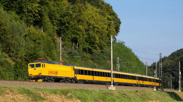 Il treno ceco RegioJet che dal primo luglio collega Fiume a Praga