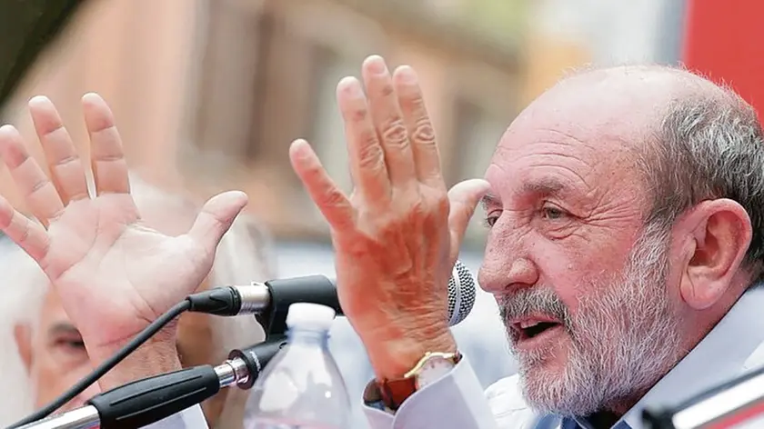 Il filosofo Umberto Galimberti: «Non siamo al vertice del creato»