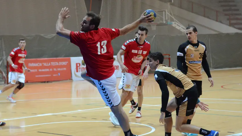 Foto BRUNI 01.11.2017 Pallamano Trieste-S.Giorgio : Di Nardo