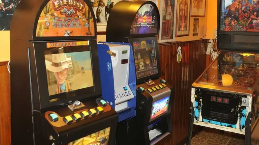 Bumbaca Gorizia 11.09.2010 Furto Bar due Club - Foto di Pierluigi Bumbaca