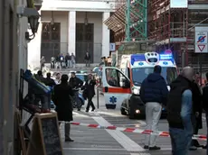 Lasorte Trieste 12/03/14 - Piazza Vecchia, Questura, Tentato Suicidio