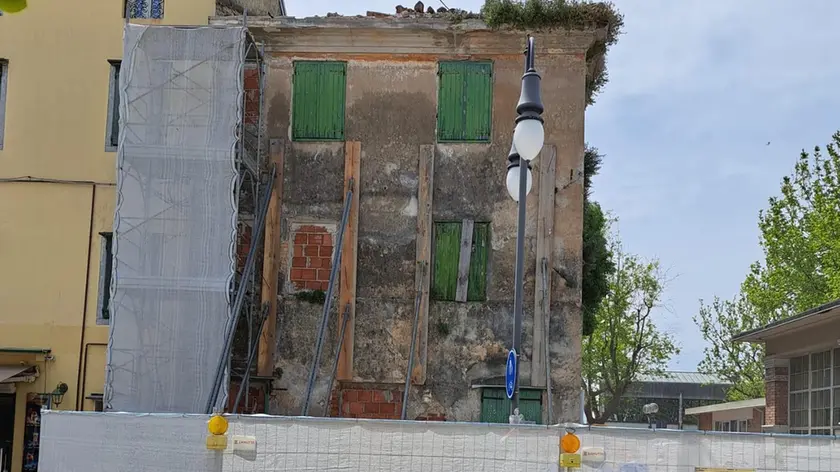 Lo storico rudere della zona di piazza Duca d’Aosta