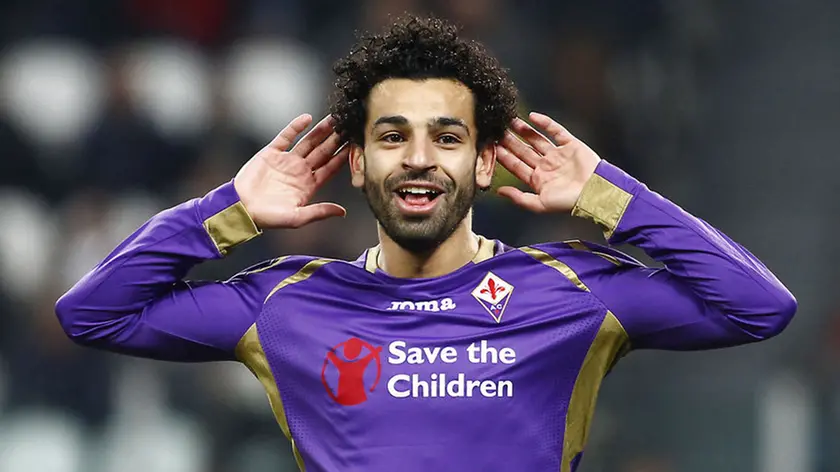 Foto LaPresse - Spada.05 03 2015 Torino (Italia).Sport Calcio.Juventus - Fiorentina .Coppa Italia Tim Cup 2014 2015 - Semifinale .Stadio " Juventus Stadium ".Nella foto: salah esultanza dopo il gol 1-2..Photo LaPresse - Spada.05 03 2015 (Italy).Sport Soccer.Juventus - Fiorentina .Italian Tim Cup Tim 2014 2015 - Semifinal ." Juventus Stadium ".In the pic : salah celebrates after scoring 1-2