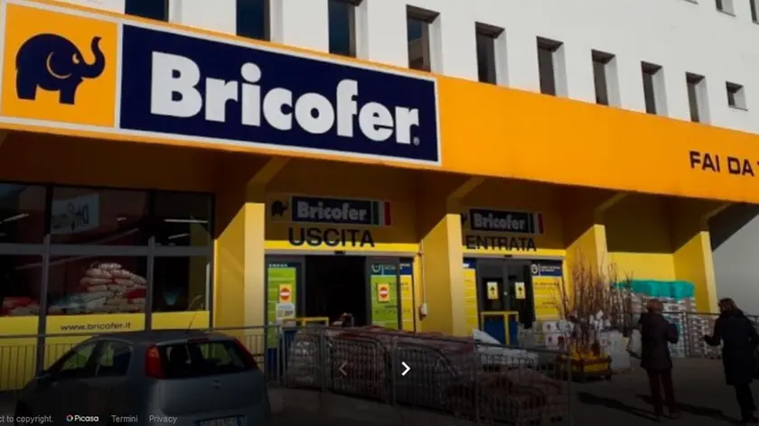 Il Bricofer di via Valmaura a Trieste in una foto tratta dal web