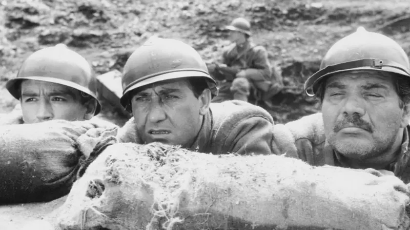 1959 --- Italian actors Vittorio Gassman, Alberto Sordi and Folco Lulli on the set of La Grande Guerra, directed by Mario Monicelli. --- Image by © Dino de Laurentiis Cinematografica/Sunset Boulevard/Corbis