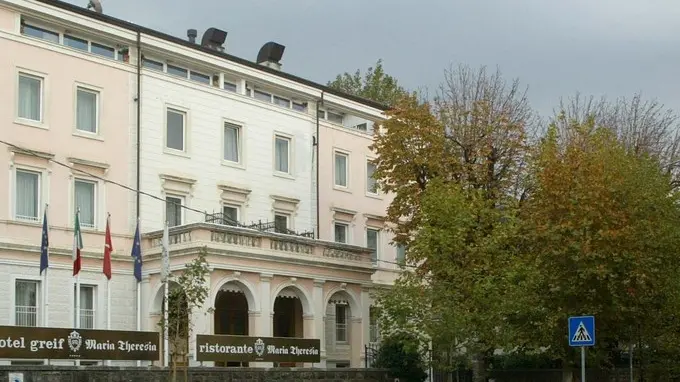 Foto Lasorte Trieste 02/12/06 - Viale Miramare - Hotel Greif Maria Theresia