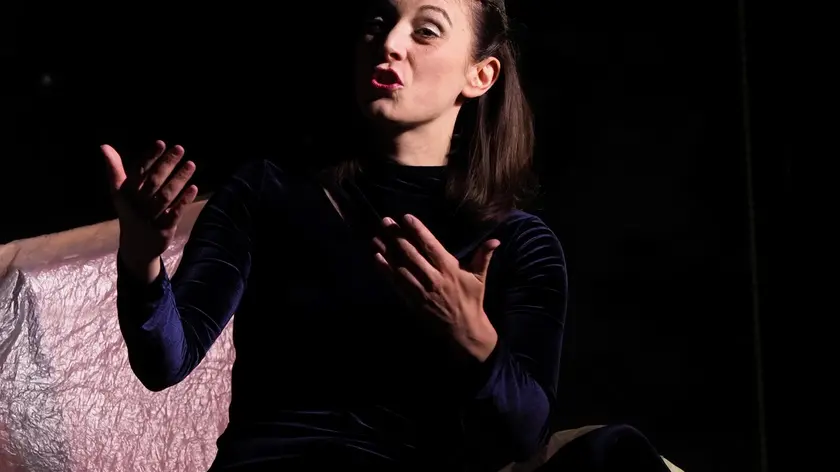 Elena Cotugno in “Giacomo” del Teatro dei Borgia che sarà in scena alla Sala Bartoli