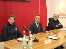 Da sinistra: Il direttore della Protezione civile Fvg Amedeo Aristei, con il governatore della Regione Massimiliano Fedriga e l'assessore regionale alla salute Riccardi (foto Petrussi d'archivio)