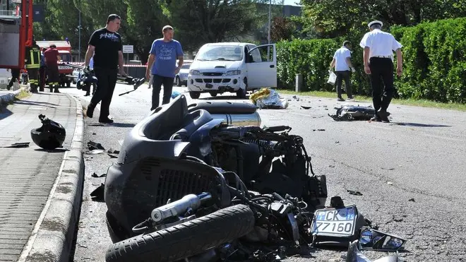 Manzano 30 Settembre 2011. Incidente auto moto con vittima a Case di Manzano. Telefoto Copyright PFP