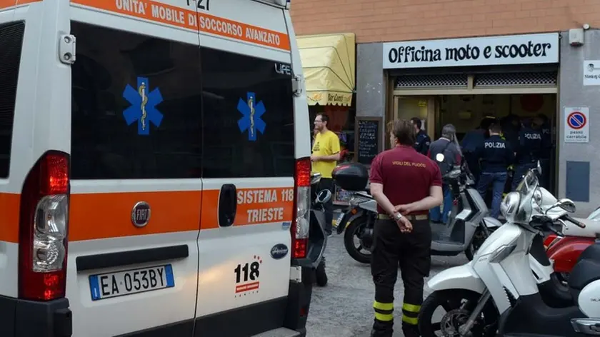 Foto BRUNI 25.05.16 Via Conti-meccanico avvolto dalle fiamme mentre riparava una moto