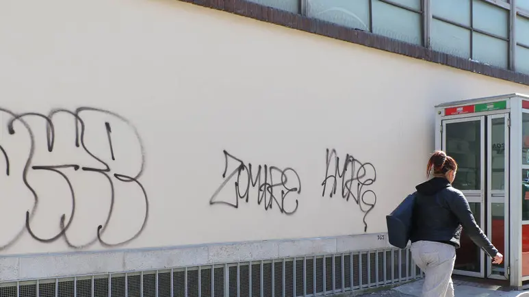 Lasorte Trieste 13/03/17 - Via Carducci, Mercato Coperto, Nuove Scritte Spray