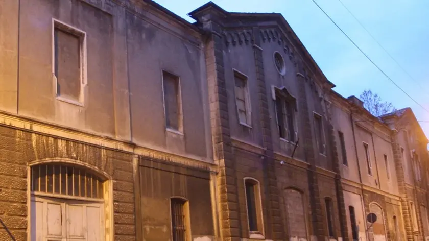Le officine Holt di via Gambini