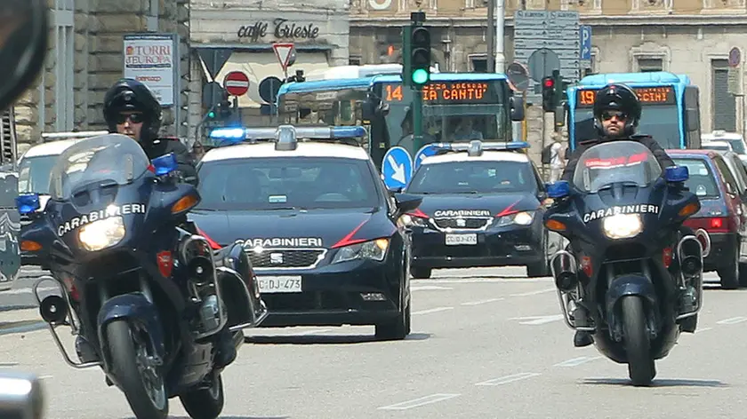 Lasorte Trieste 31/05/17 - Via Carducci, Auto e Moto Carabinieri