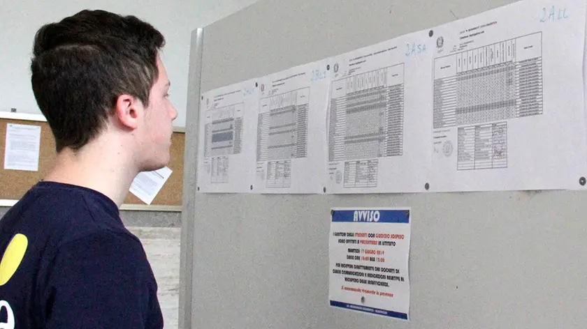 Bonaventura Monfalcone-20.06.2014 Scrutini-Liceo-Monfalcone-foto di Katia Bonaventura