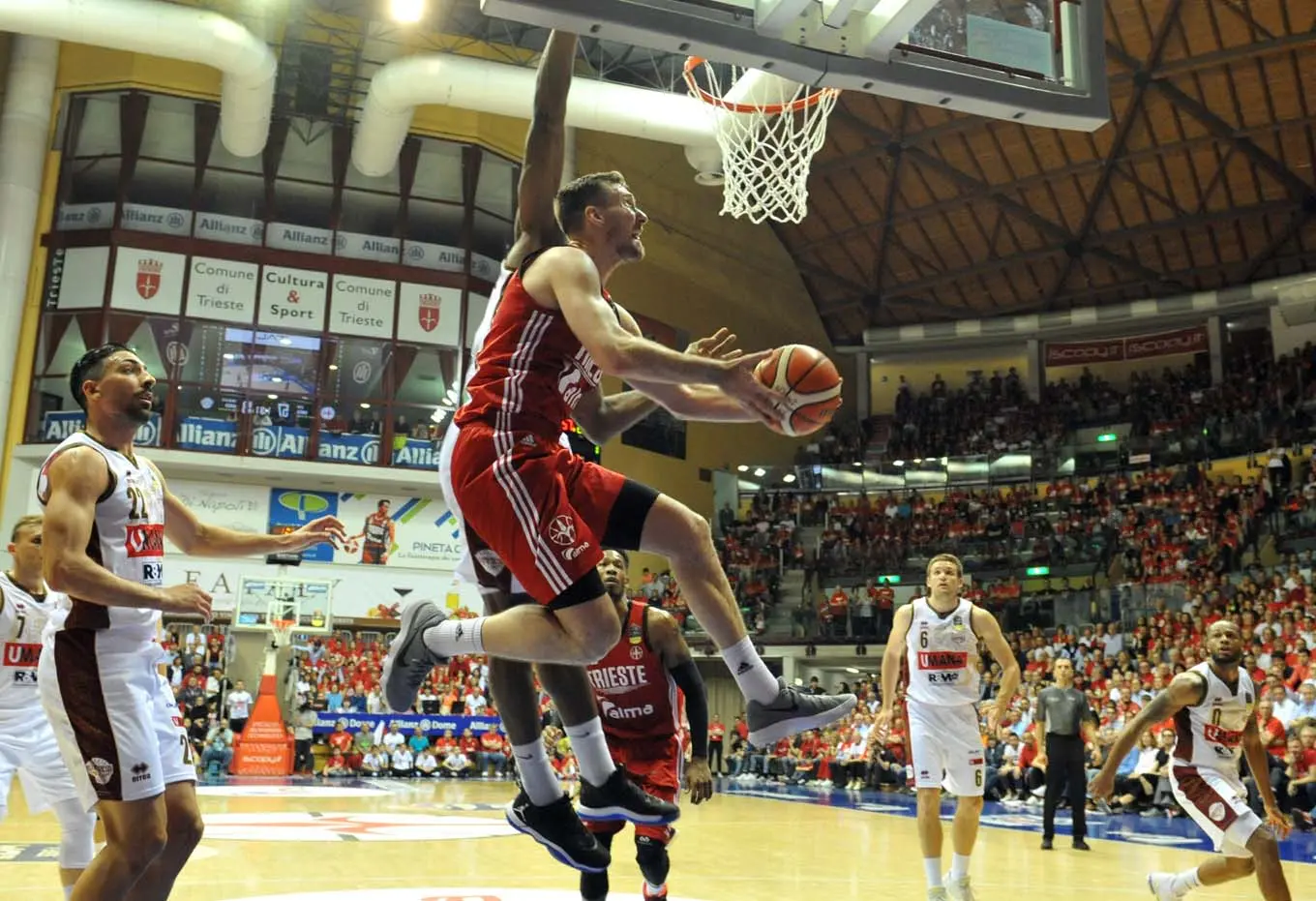 Foto BRUNI 20.04.2019 Campionato Basket serie A: Alma Trieste-Reyer Venezia--Dragic