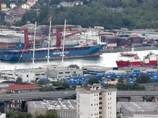 Lasorte Trieste 27/09/22 - Canale Navigabile, Attracco Nave UHL Fusion, Daewoo, Wartsila