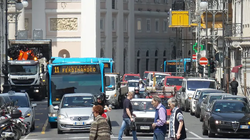 Lasorte Trieste 19/05/15 - Corso Italia, Bus Traffico