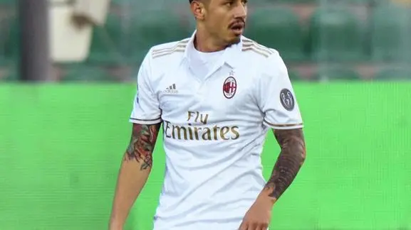 Milan's Gianluca Lapadula in action during the Italian Serie A soccer match US Palermo vs AC Milan at Renzo Barbera stadium in Palermo, Sicily island, Italy, 06 November 2016. ANSA/MIKE PALAZZOTTO