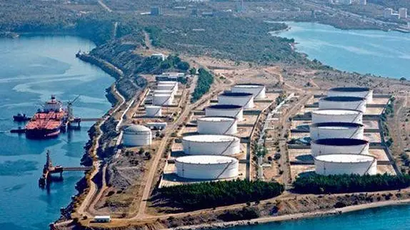 Panoramica dell’area petrolifera di Castelmuschio a Veglia che ospiterà anche il nuovo rigassificatore