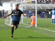 Atalanta's Andrea Petagna jubilates after scoring the goal during the Italian Serie A soccer match Atalanta BC vs SSC Napoli at Atleti Azzurri d'Italia stadium in Bergamo, Italy, 02 October 2016. .ANSA/PAOLO MAGNI
