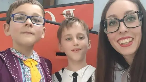 Francesco Michelli e Nicola Lando-Musina (Gradisca Skating) con l’allenatrice Valentina Lovo