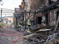 La mattina successiva all’incendio scoppiato a Crogole, frazione di San Dorligo della Valle (Silvano)