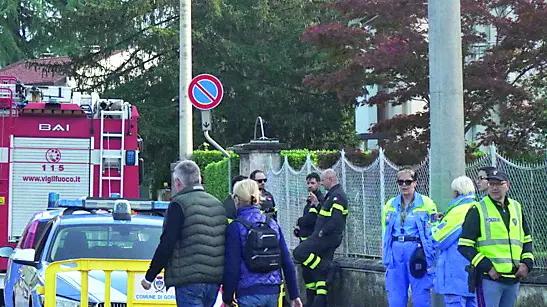 Un momento dell'evacuazione Foto Marega