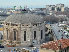 L’ex gasometro del Broleto in via d’Alviano (Lasorte)