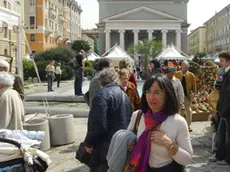 BRUNI TRIESTE 09 04 07 MERCATICO IN PPONTE ROSSO