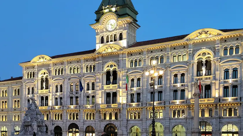 Lasorte Trieste 09/02/22 - Piazza Unita', Municipio Illuminato