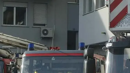 Lasorte Trieste 20 07 04 - Caserma Vigili del Fuoco