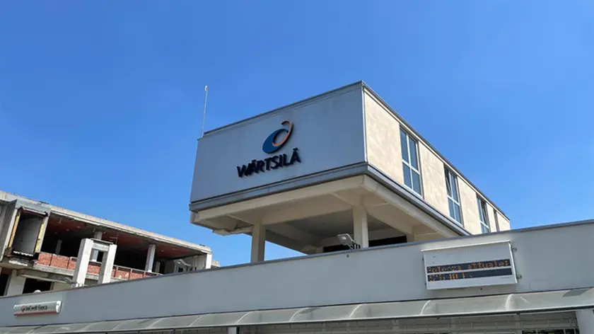 La RSU allÃ??uscita dello stabilimento Wartsila al termine di unÃ??assemblea per presidiare a oltranza e "vigilare che dal sito produttivo non escano asset industriali o macchinari" a Bagnoli della Rosandra, 15 luglio 2022. ANSA/ALICE RITA FUMIS