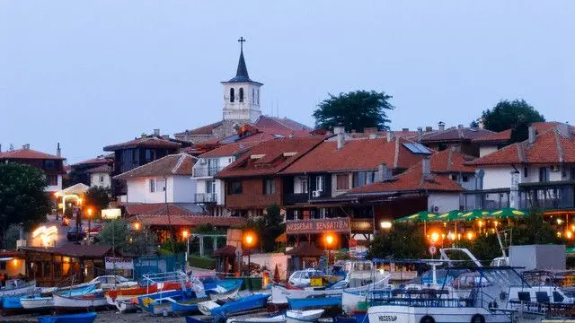 La cittadina turistica di Nessebar sulla costa bulgara del Mar Nero