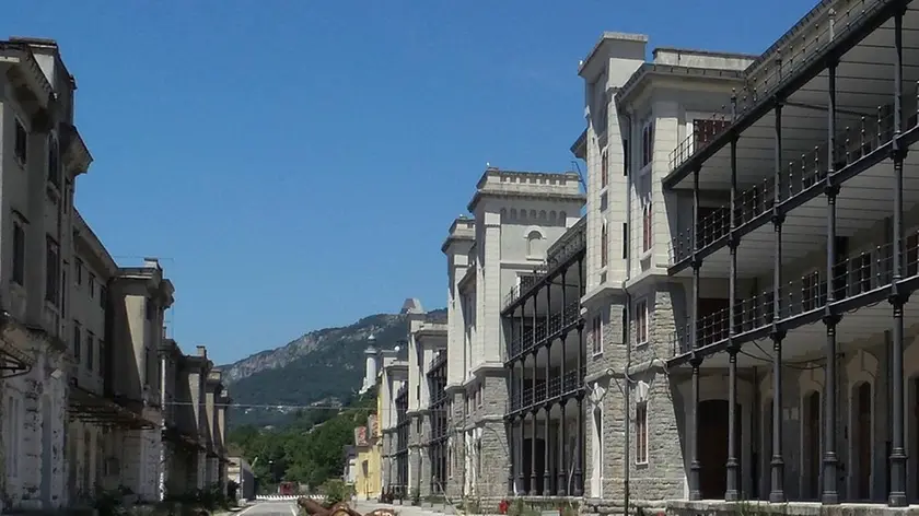 Lasorte Trieste 11/07/15 - Porto Vecchio, Binari Ferrovia, Treno