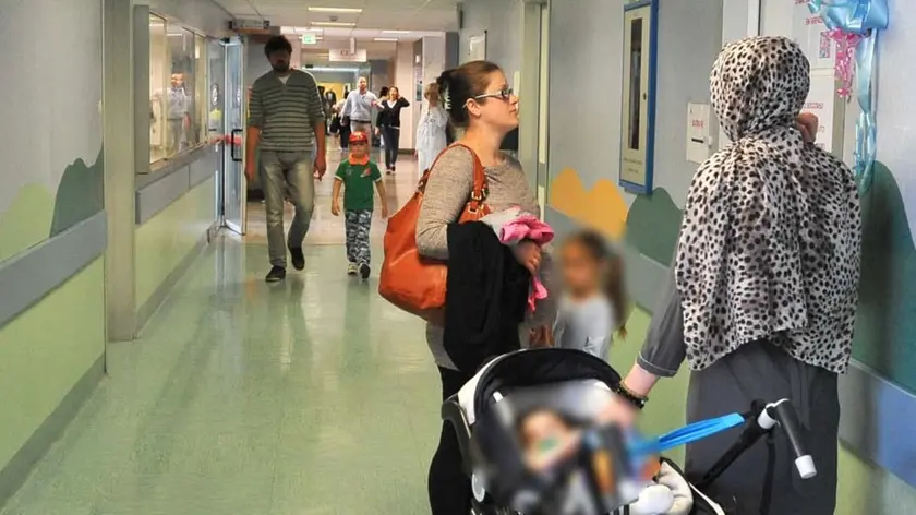 Foto Bruni 11.05.15 Ospedale Burlo:la visita di Cosolini