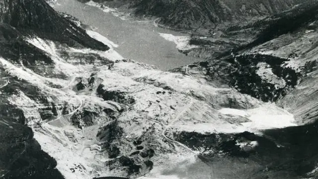 La valle del Vajont dopo la frana (foto Zanfron)