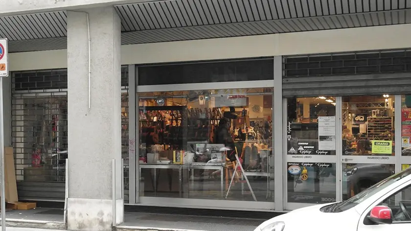 Il negozio di strumenti di via San Francesco