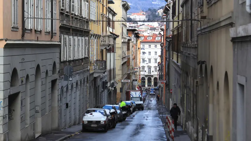 VIa Madonnina vanta il record cittadino dei negozi chiusi