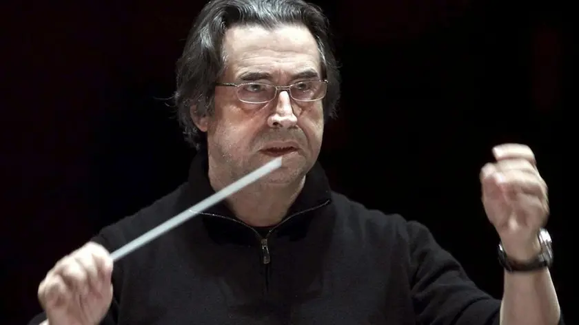 Riccardo Muti. ANSA/JAVIER DEL REAL/HANDOUT HANDOUT EDITORIAL USE ONLY