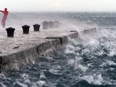 Bora sul molo Audace in una bella foto di archivio