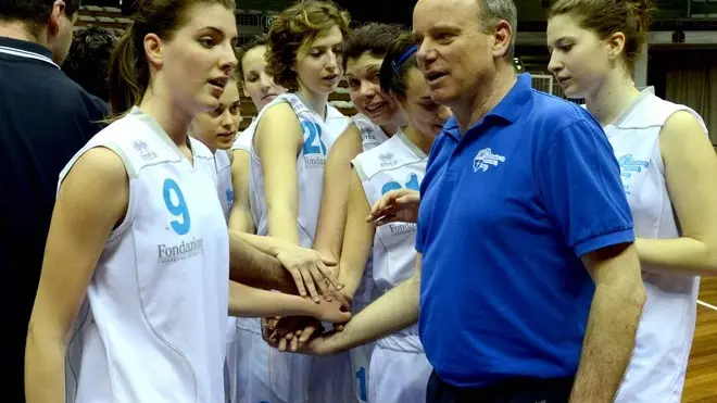 Foto BRUNI TRieste 15.04.12 SGT basket-S.Bonifacio