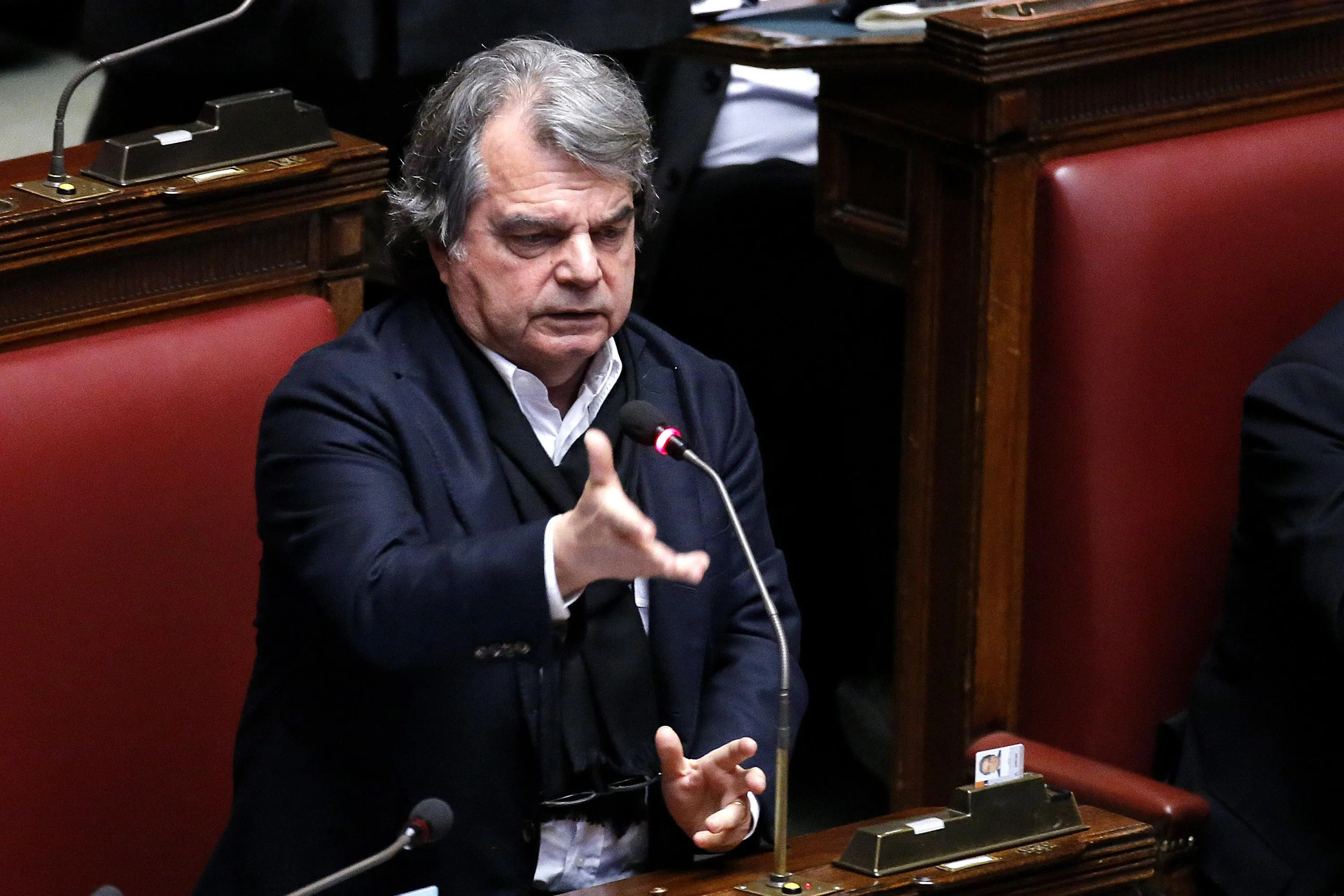 Renato Brunetta (FI), durante i lavori sul disegno di legge costituzionale in corso alla Camera dei Deputati, Roma 11 febbraio 2015. ANSA/ FABIO FRUSTACI