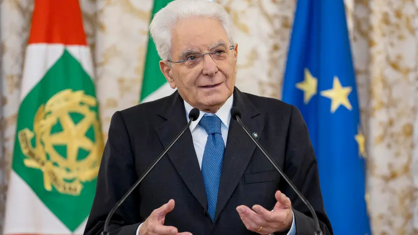Il Presidente della Repubblica, Sergio Mattarella riceve al Quirinale i rappresentanti delle Accademie nazionali delle scienze dei Paesi del G7, in occasione del S7 + SSH7 Academic Summit, dal titolo "Science for the Future. Challenges, Responsibilities and Opportunities". In rappresentanza dell'Accademia nazionale dei Lincei, organizzatrice della conferenza, erano presenti il Presidente Roberto Antonelli e il Vice Presidente Giorgio Parisi, Roma 11 aprile 2024 ANSA/ Foto di Paolo Giandotti - Ufficio per la Stampa e la Comunicazione della Presidenza della Repubblica ANSA PROVIDES ACCESS TO THIS HANDOUT PHOTO TO BE USED SOLELY TO ILLUSTRATE NEWS REPORTING OR COMMENTARY ON THE FACTS OR EVENTS DEPICTED IN THIS IMAGE; NO ARCHIVING; NO LICENSING NPK