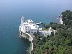 Una veduta dall'alto del castello di Miramare