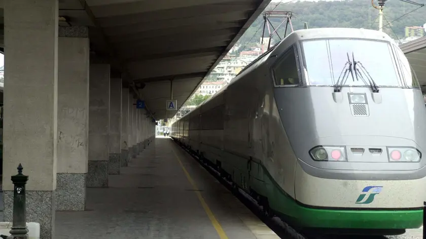 Un treno alla stazione di Trieste (archivio)