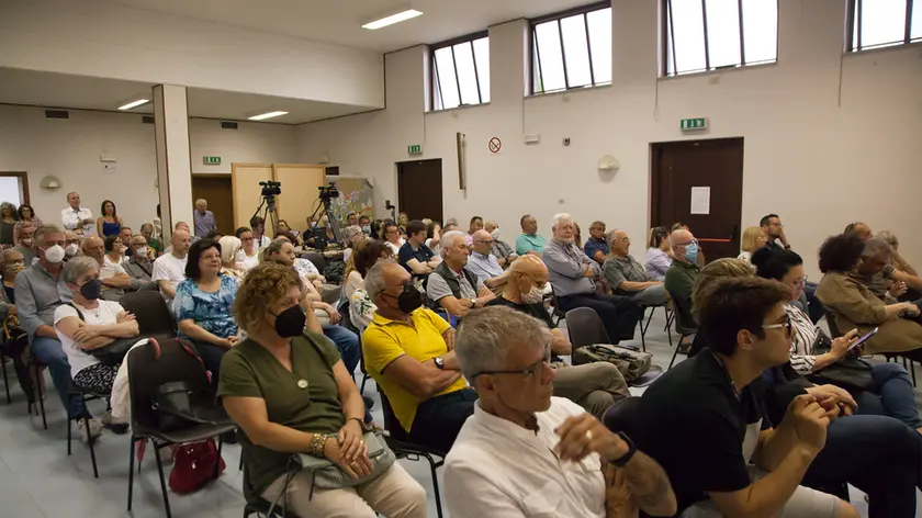 Il pubblico del dibattito di San Canziano. Foto di Katia Bonaventura
